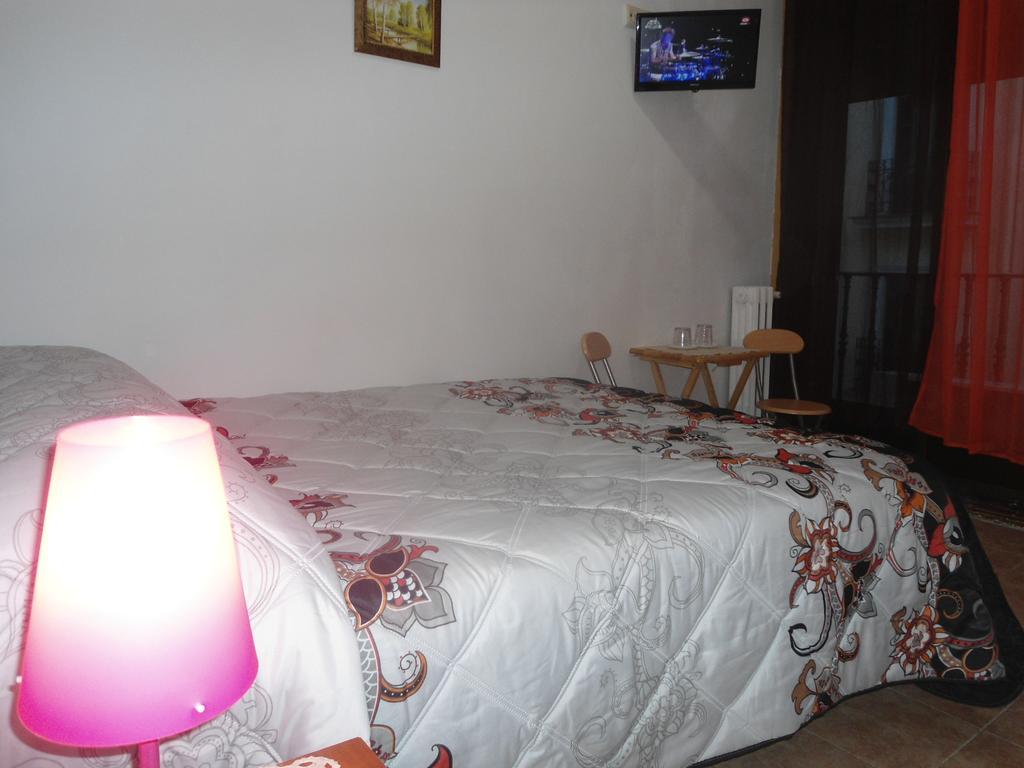 مدريد Hostal Florida المظهر الخارجي الصورة